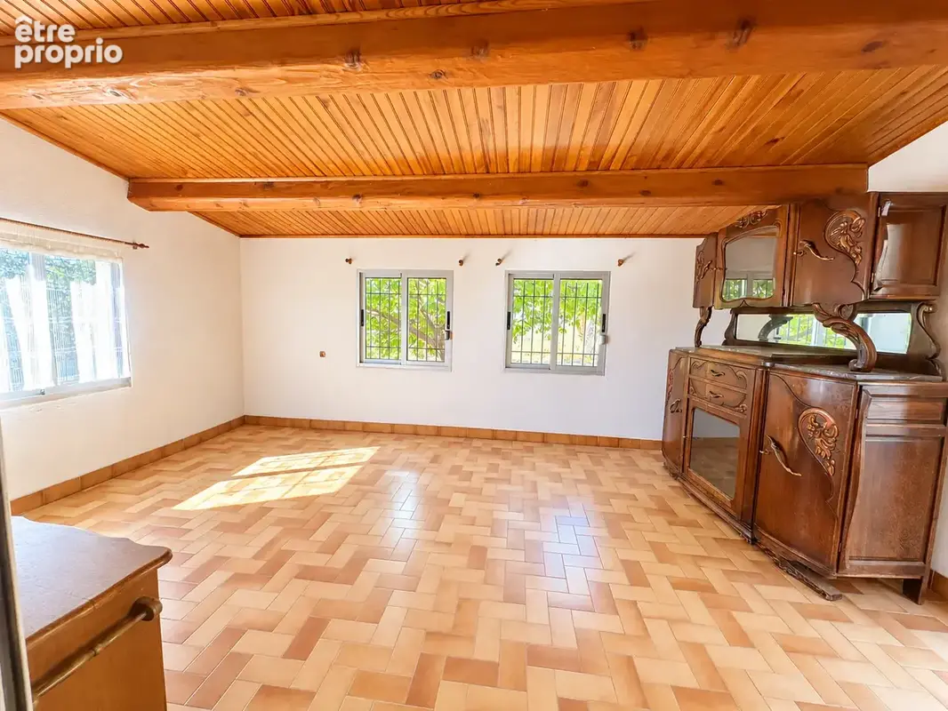 Villa PP sur un terrain de 2 000 m2 avec garage et terrasse - photo 8