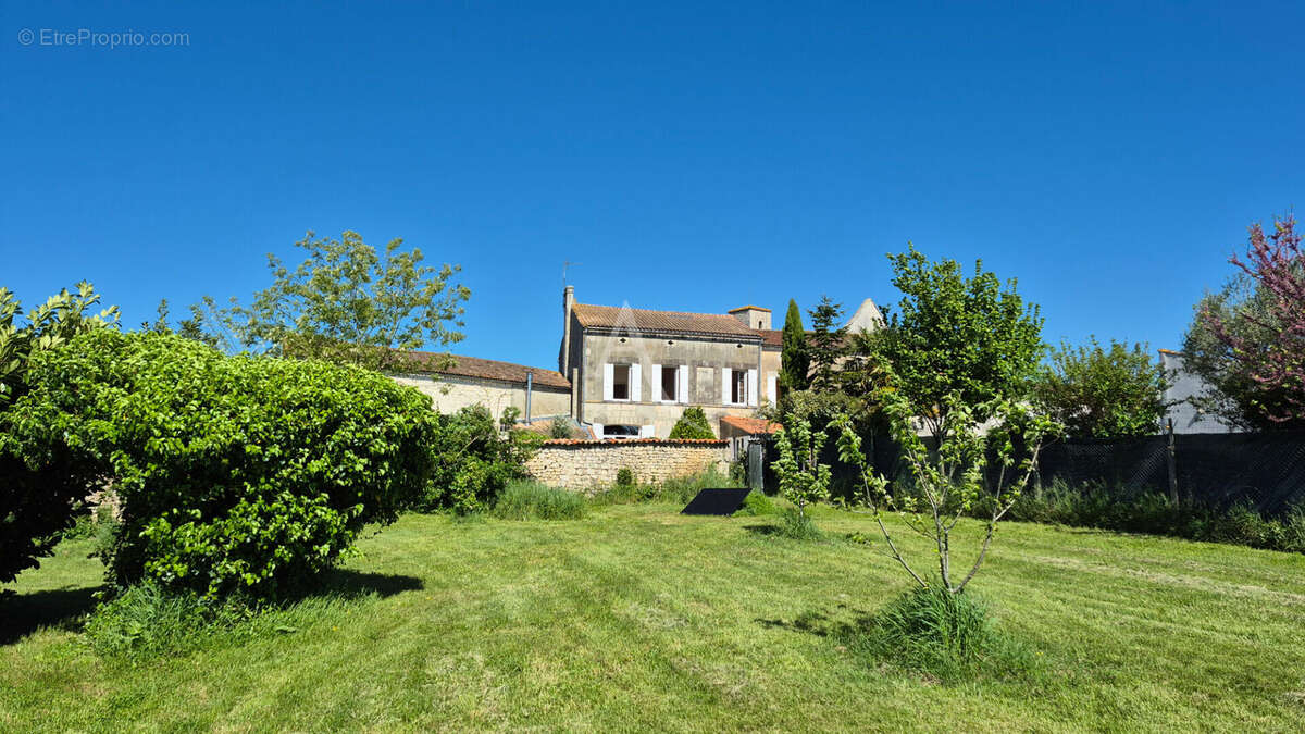 Maison à NANCRAS