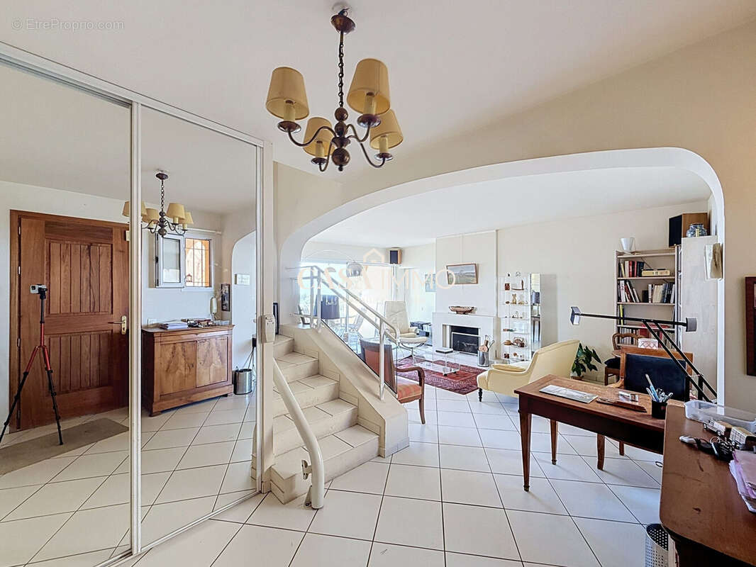 Maison à HYERES