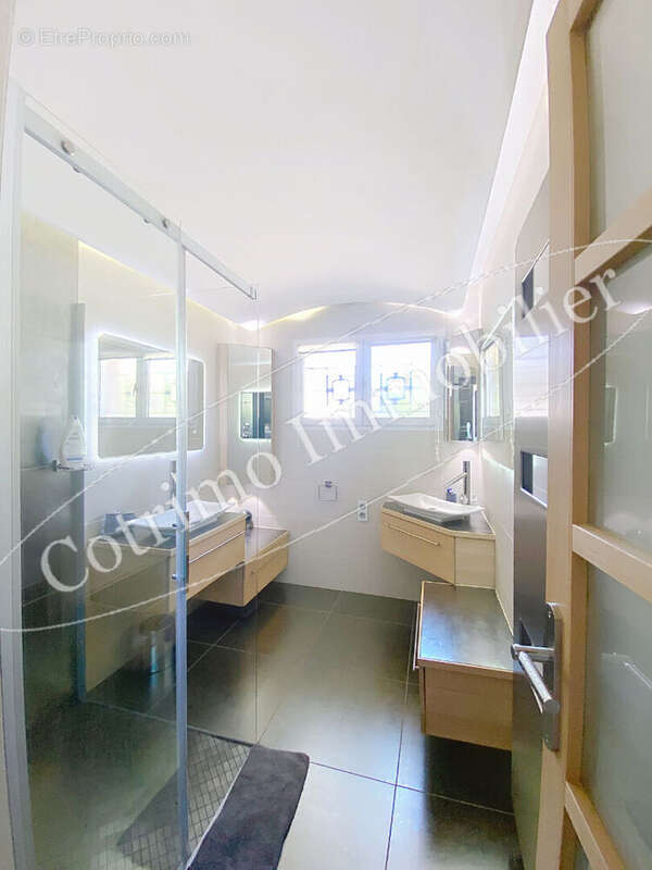 Genas Maison Plain pied 147m² Terrain 788m² - photo 14