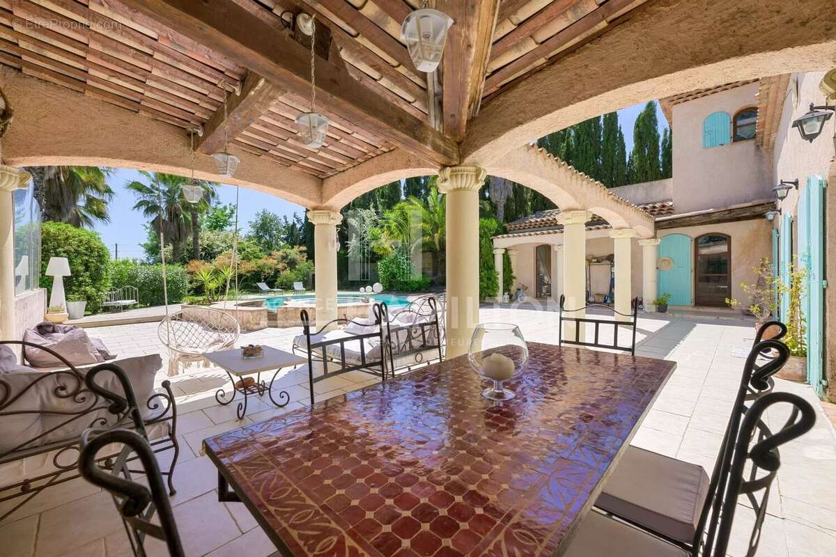 Maison à VENCE