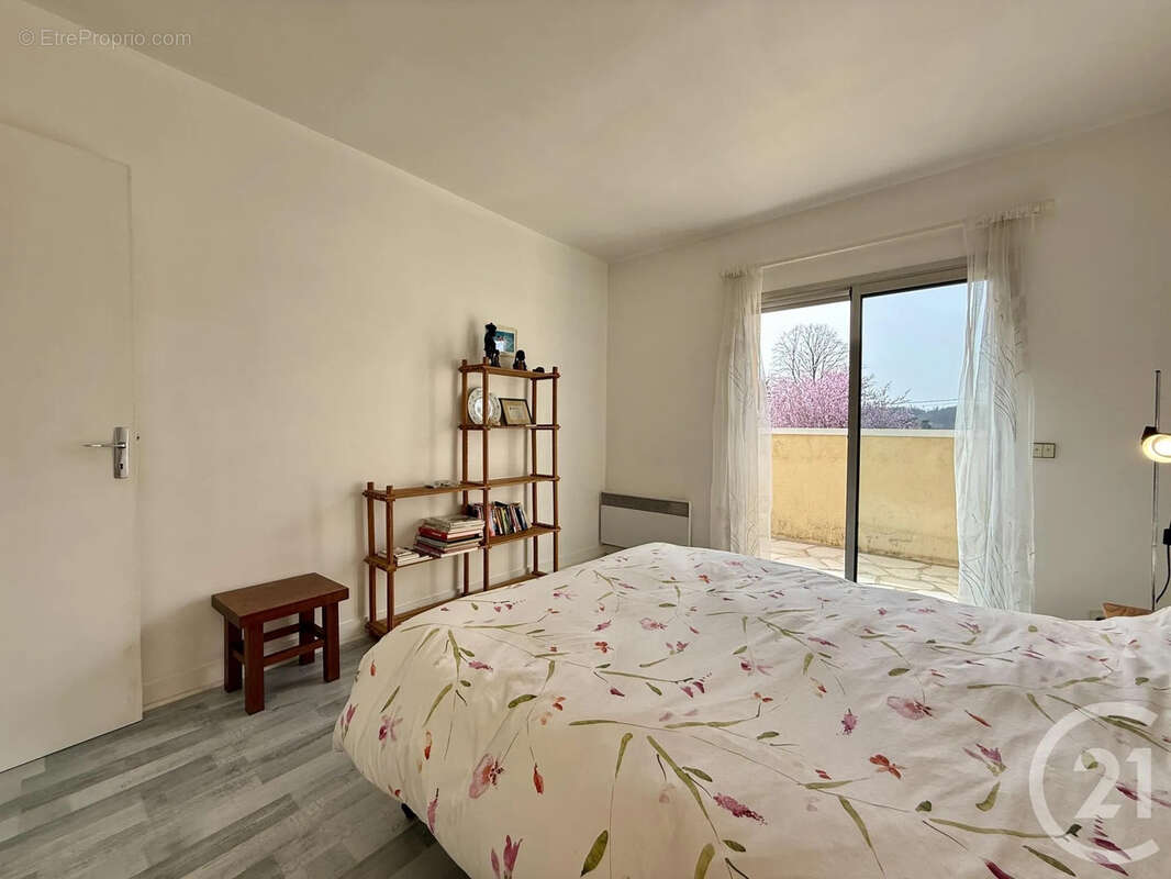 Maison à VULAINES-SUR-SEINE