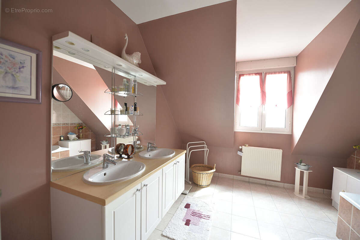 Maison à MURS-ERIGNE