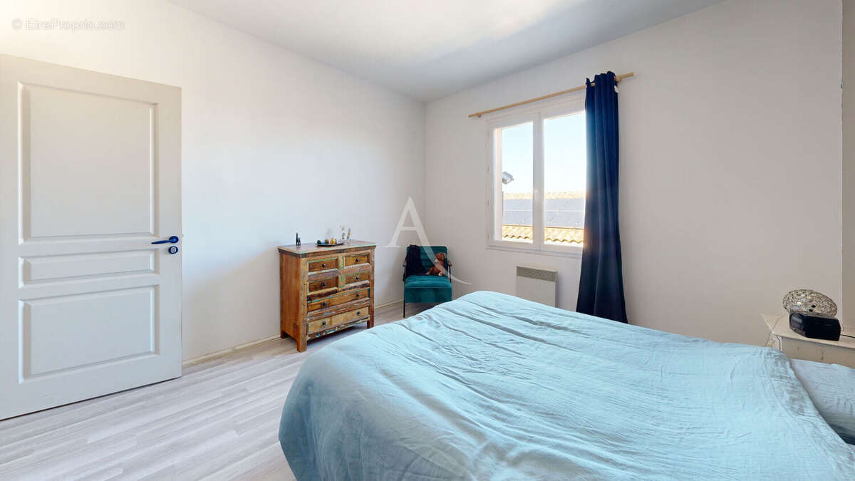 COURSAN - Superbe maison intemporelle aux portes de Narbonne ! - photo 12