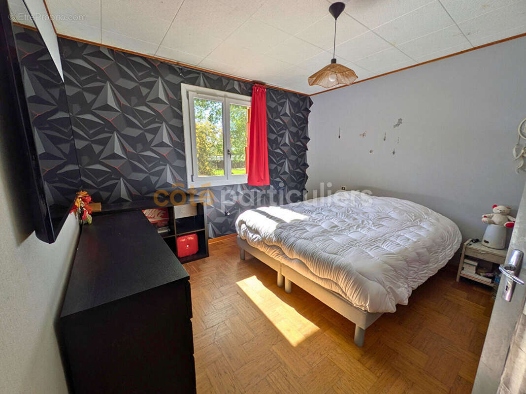 Maison à LA VILLE-DIEU-DU-TEMPLE