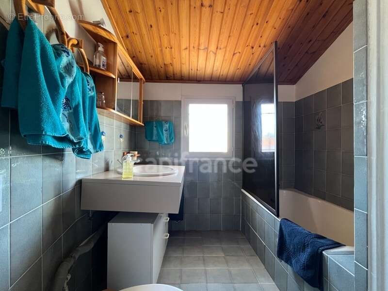Propriété avec dépendances au coeur d’un jardin paysager– 230 m² habitables – À 10 min des plages des Sables-d'Olonne - photo 22