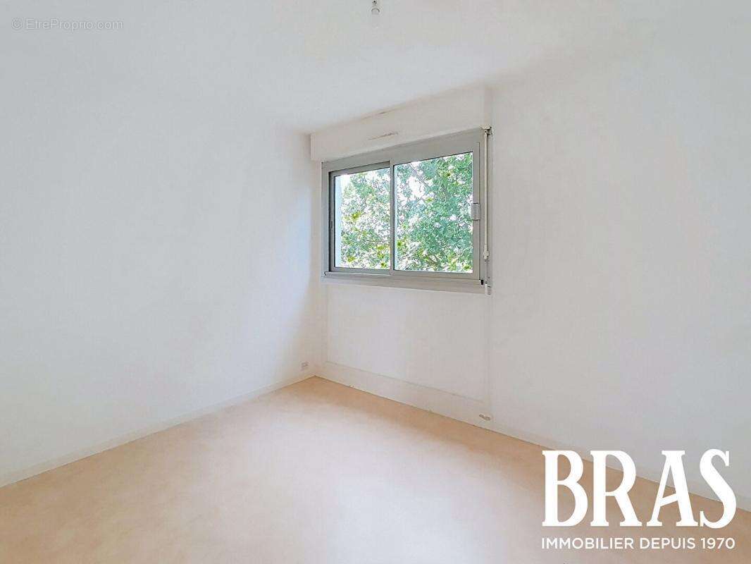 Appartement t3 + cave + parking - photo 5