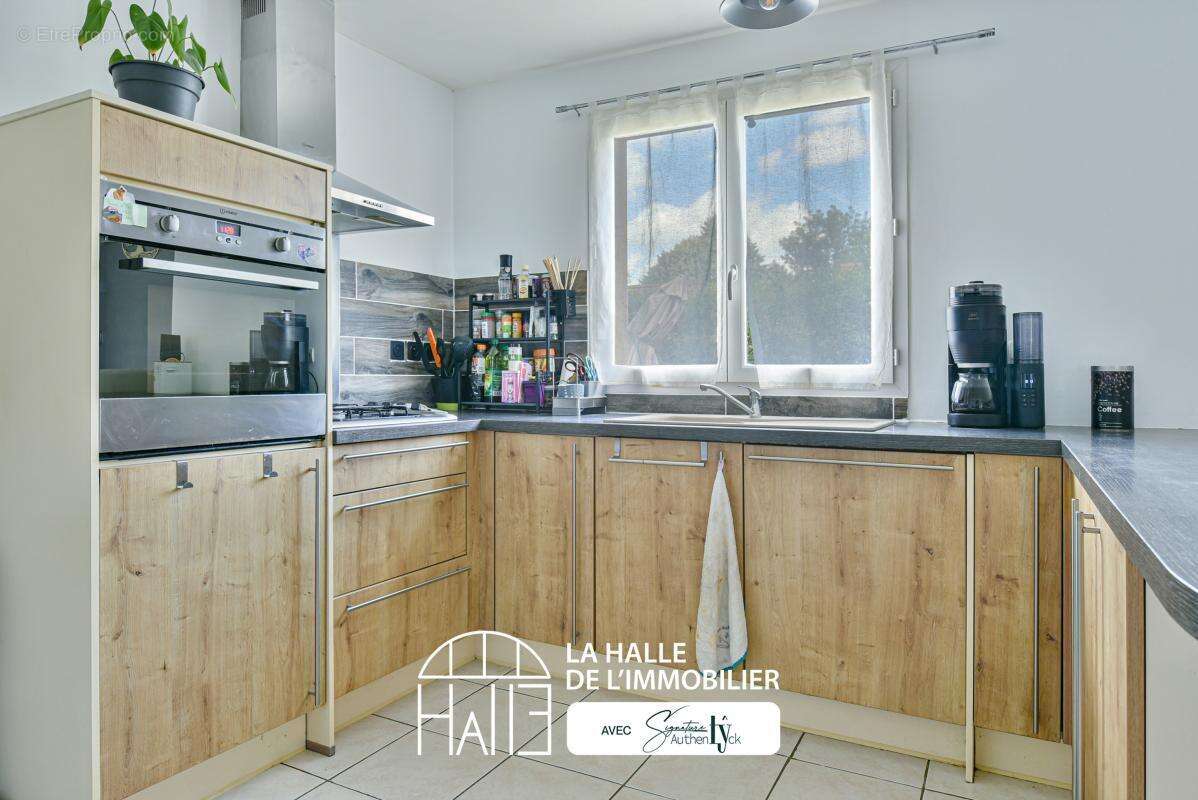 Maison 96 m² à Couzeix  - photo 7