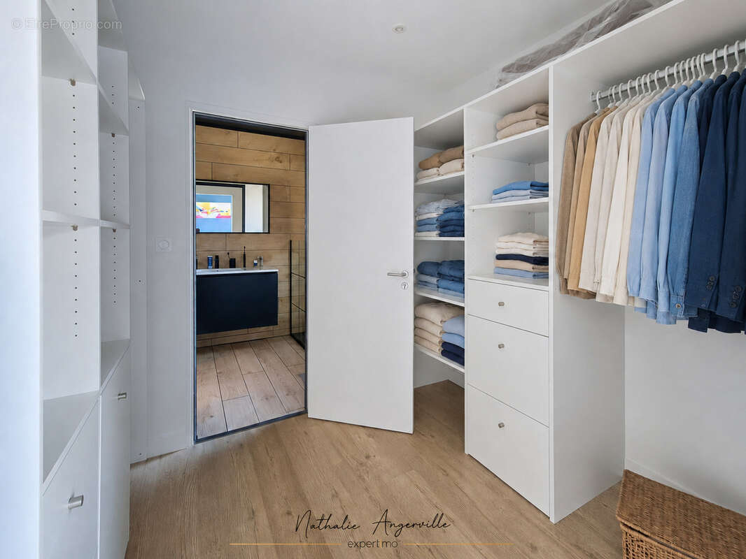 Nuces   Maison contemporaine 144 m2 de plain-pied avec piscine - photo 8