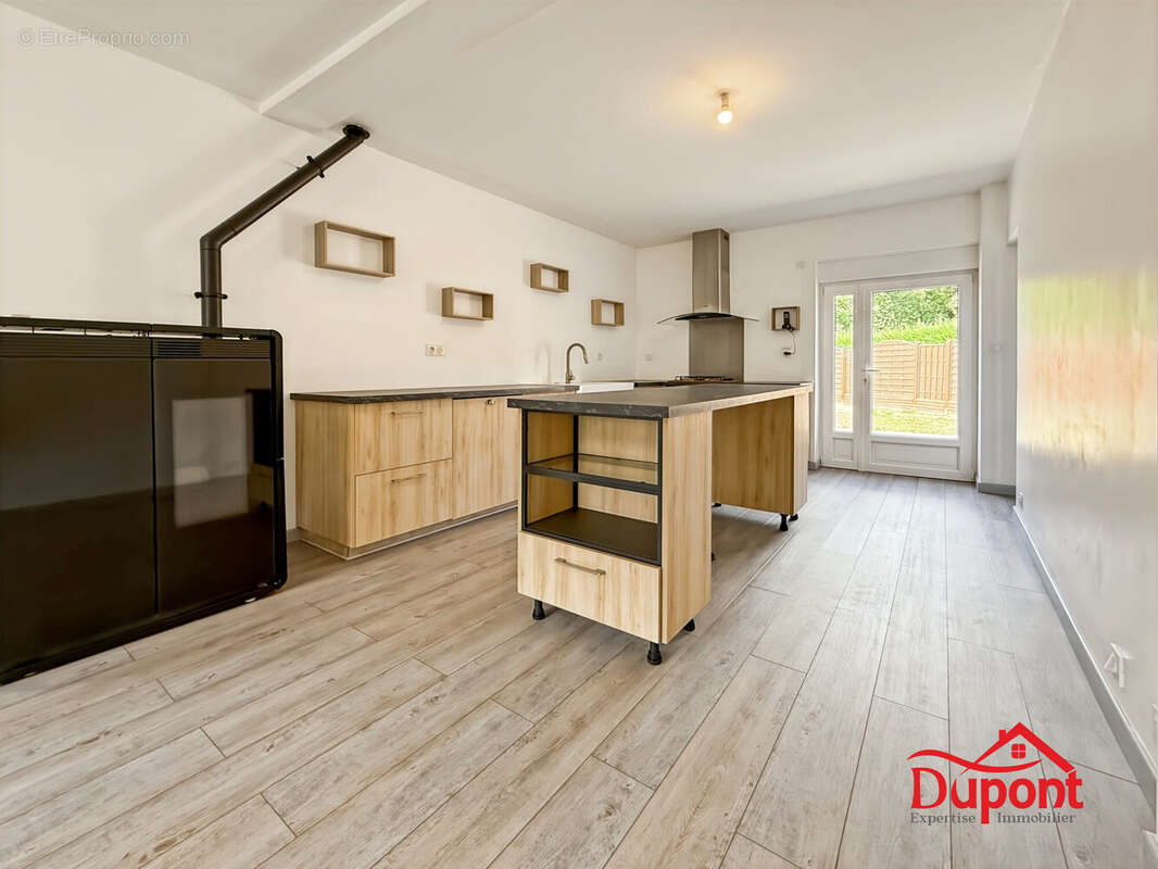 Maison 82 m² à Haybes  - photo 2