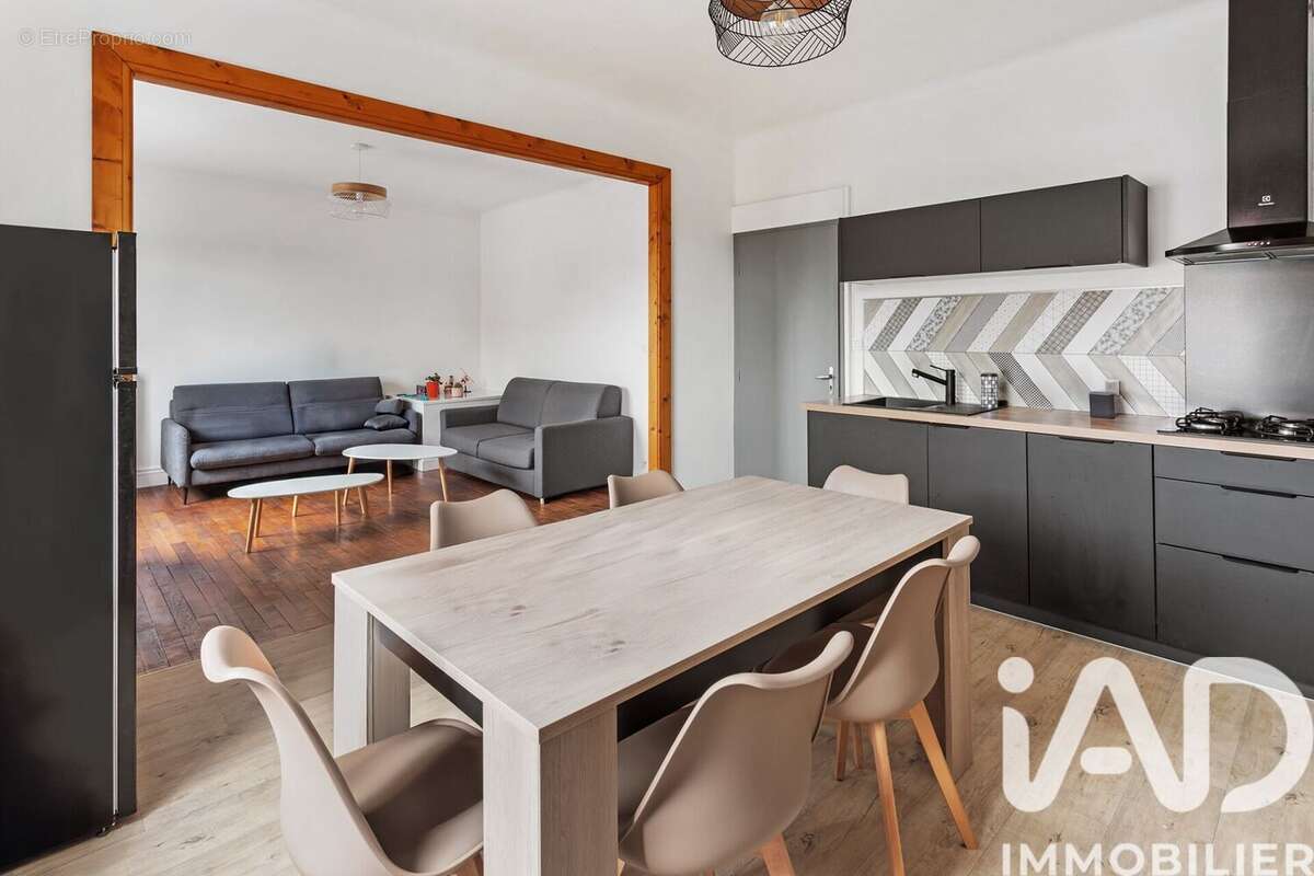 Appartement 67 m² à Reze  - photo 4