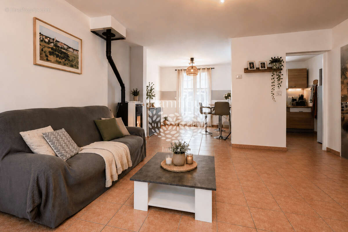 Maison à BONNEVILLE