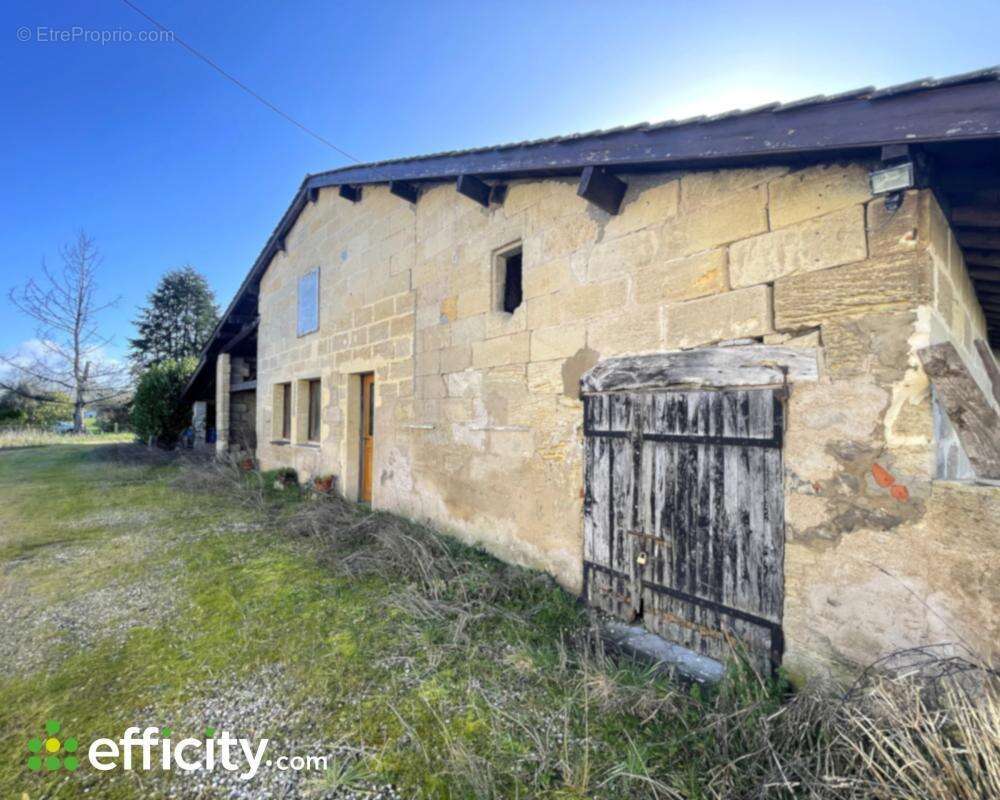 Maison 163 m² à Sablons  - photo 2