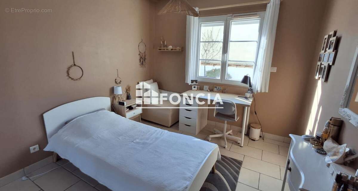 Maison familiale de 175 m² et T2 de 40 m² - photo 4