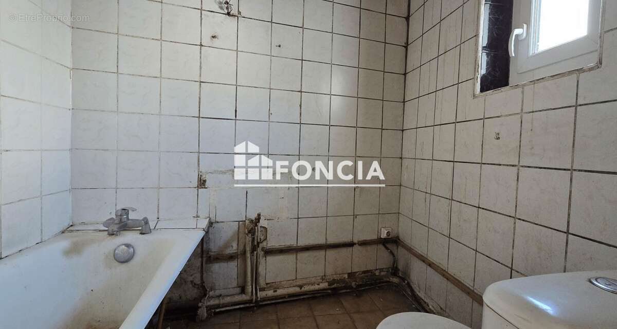 Appartement à PARIS-20E