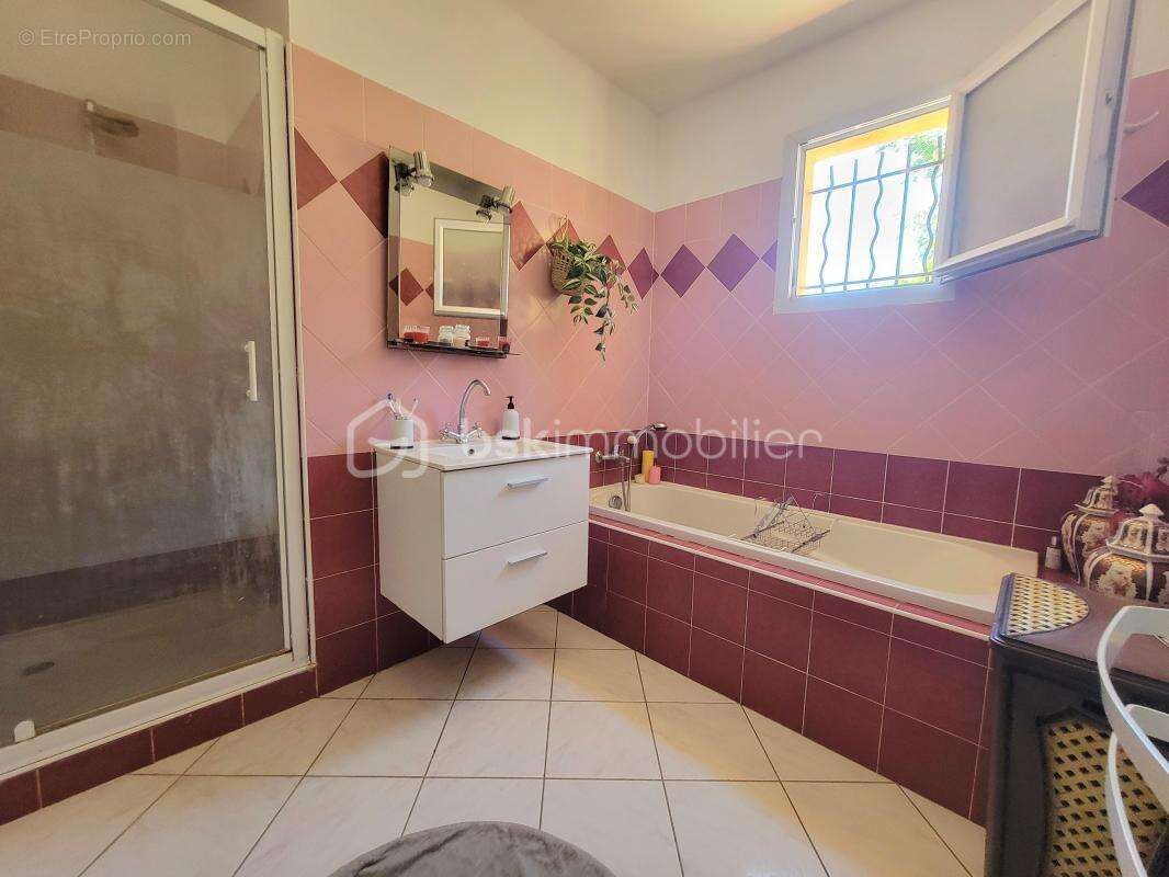 Maison à SOLLIES-TOUCAS