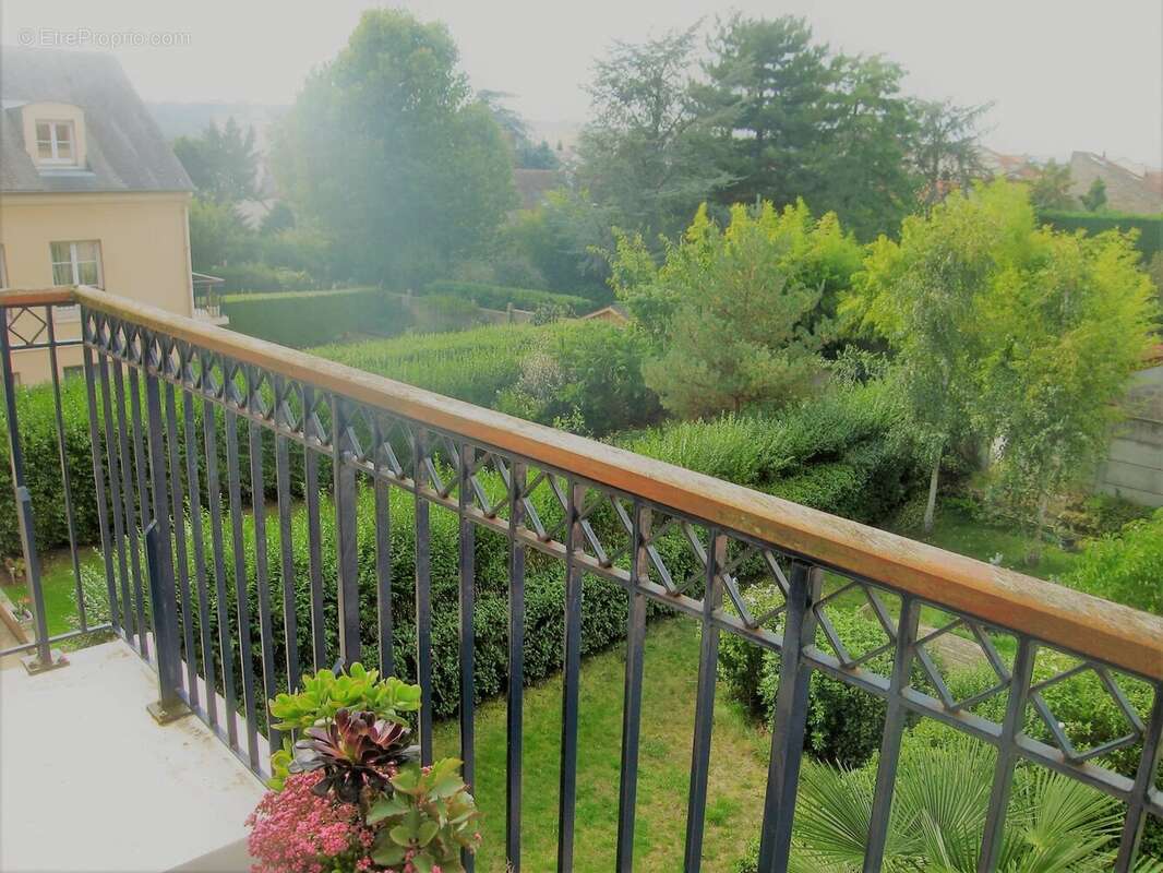 Appartement à CROISSY-SUR-SEINE