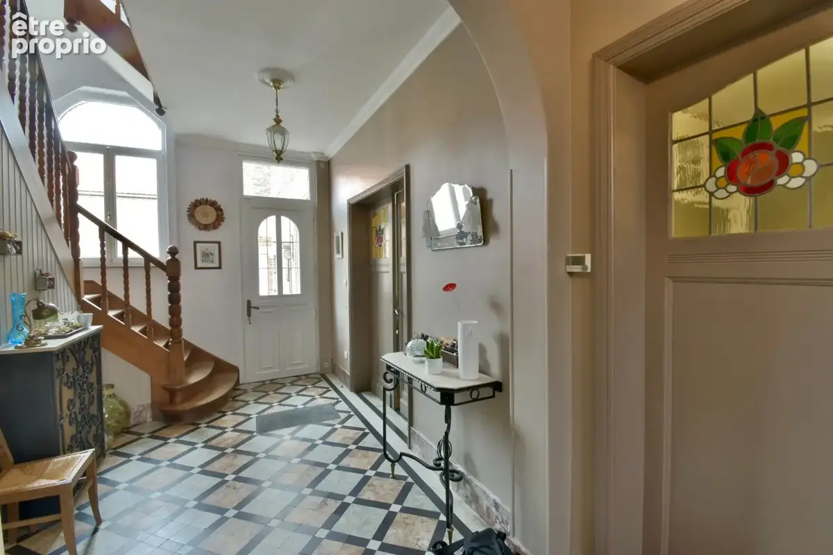 Maison de caractère – 205 m² habitables avec dependance et terrain - photo 3