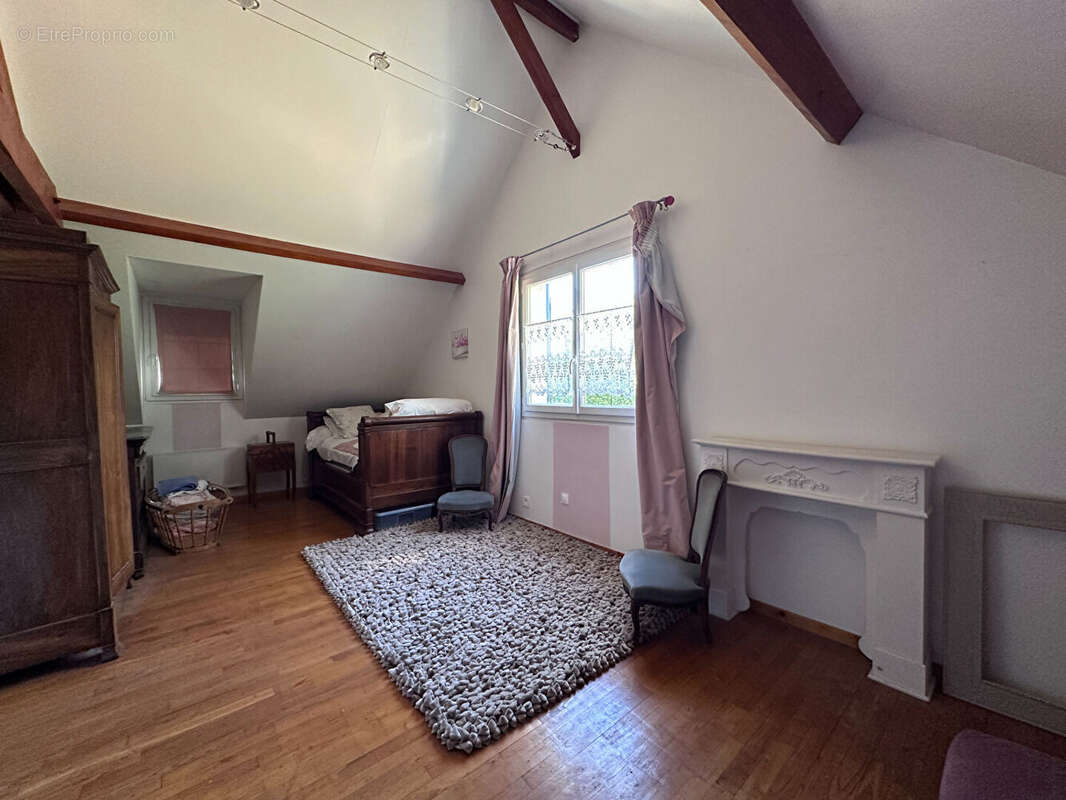 Maison 180m² à noisy-sur-école - photo 8