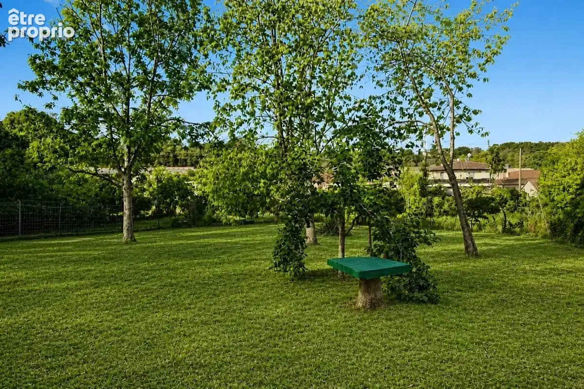 Ensemble immobilier de 255 m2 avec terrasse et garage a escoussens - photo 14