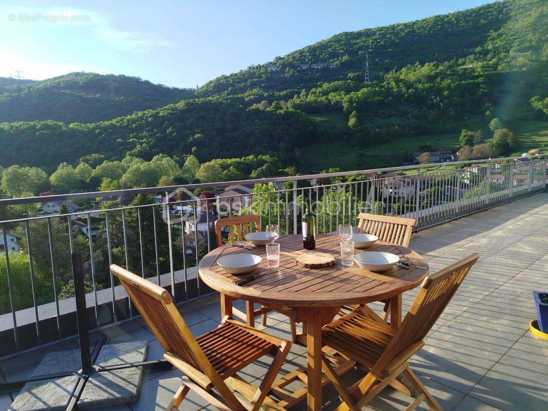 Appartement à VIZILLE