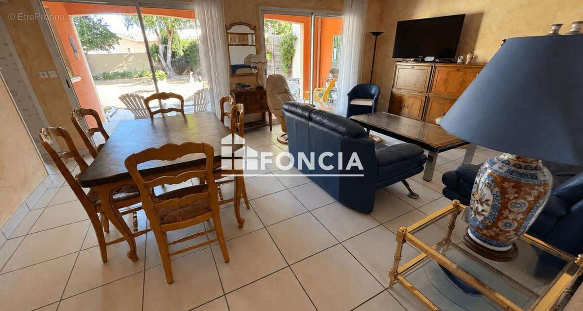 LAGORD (17) - La Plouzière Superbe Maison Familiale 172 m² avec Studio Indépendant - photo 2