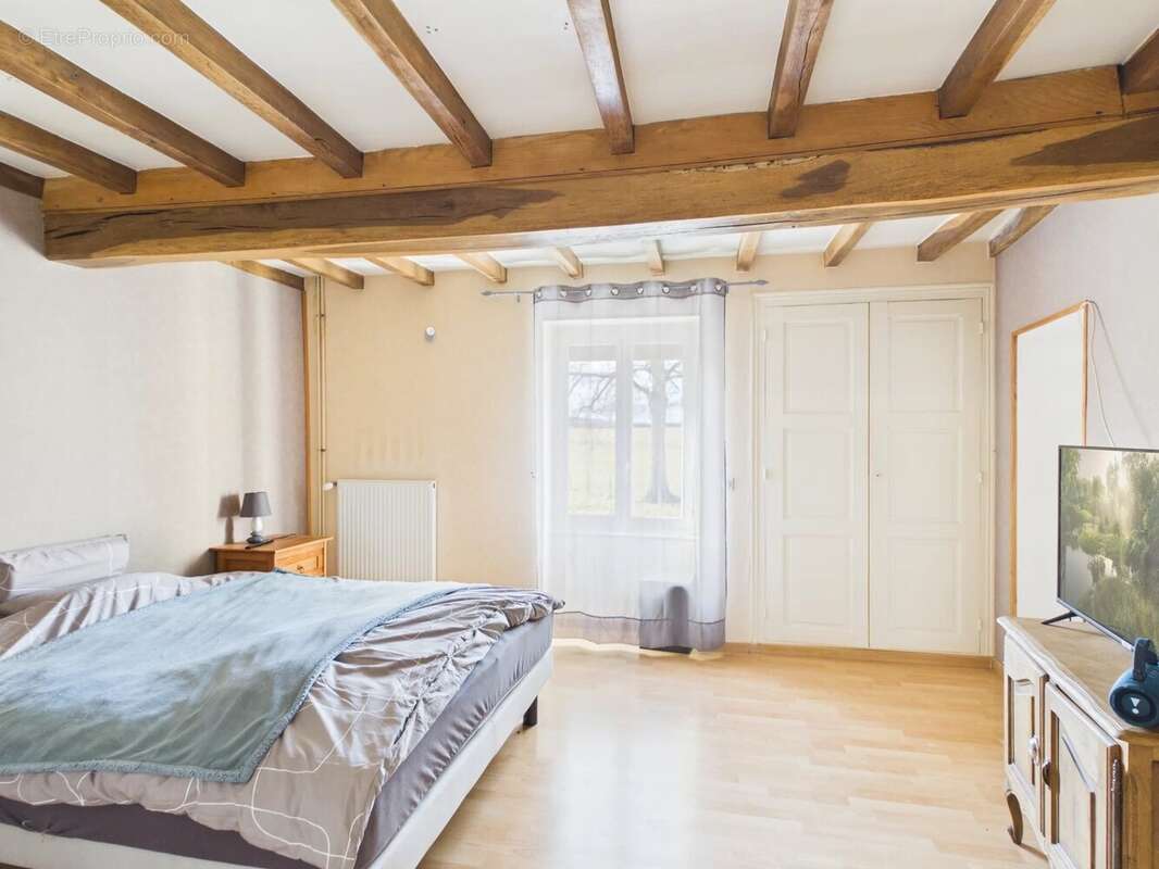 Maison à MONTLAY-EN-AUXOIS