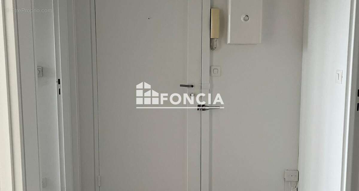 Appartement à SAINT-MAUR-DES-FOSSES