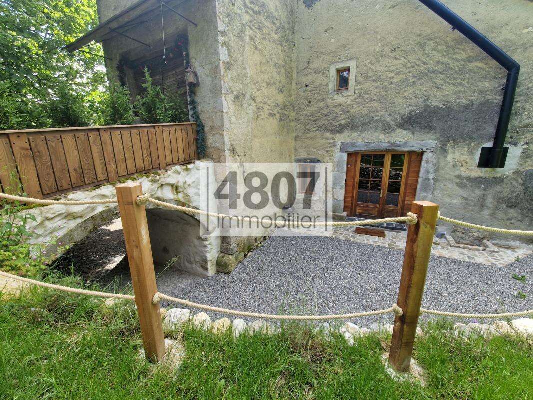 Appartement à HABERE-LULLIN