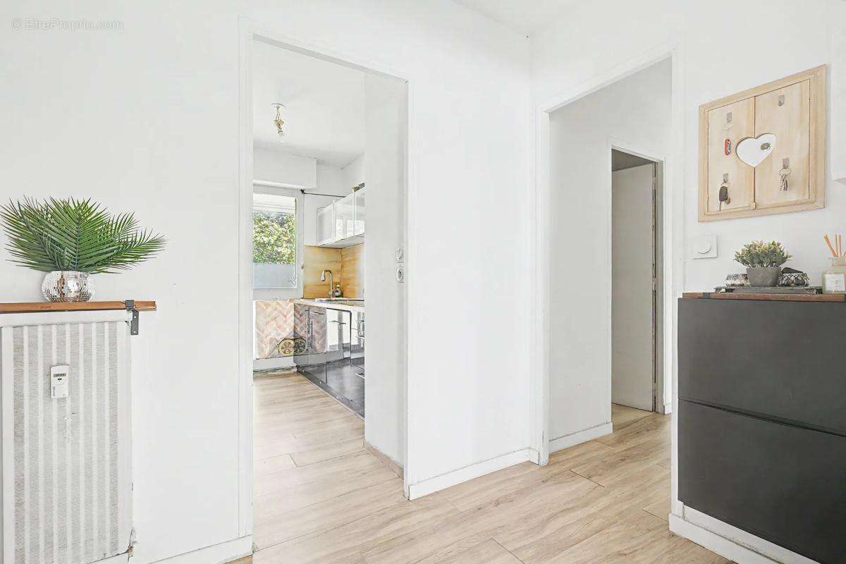 Appartement de 4 pièces de 77 m² à Avignon - photo 8