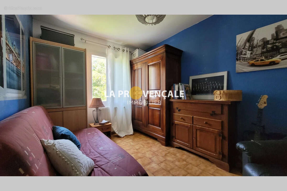 Maison 113 m² à Saint-Savournin  - photo 8