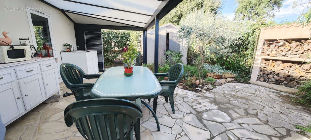 Maison à ROQUEBRUNE-SUR-ARGENS