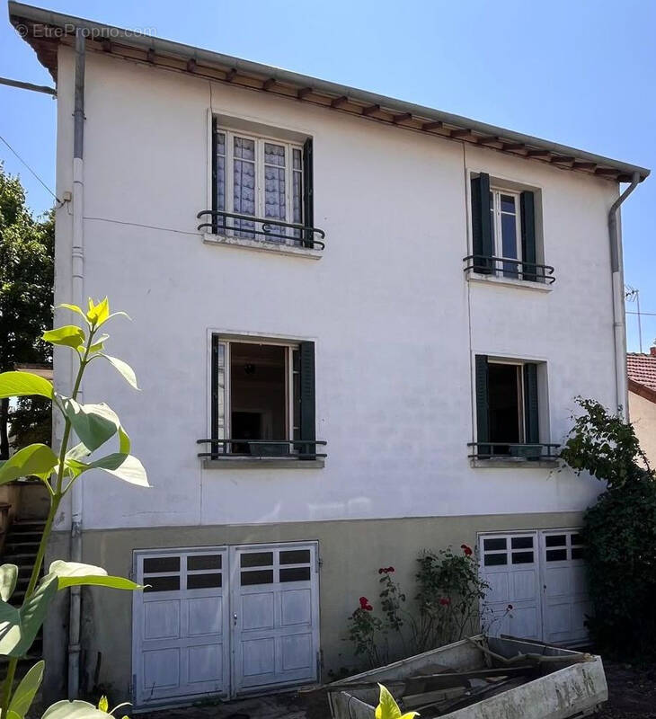 Maison à YZEURE