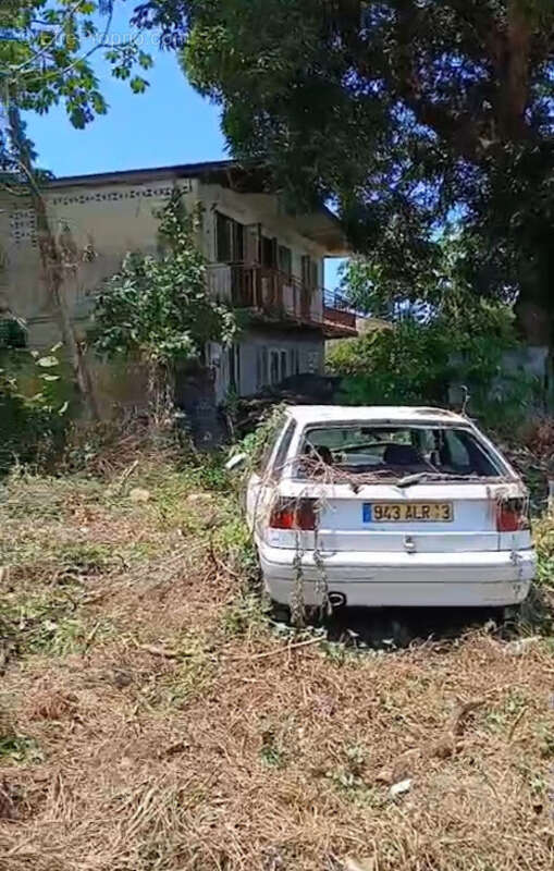 Maison à REMIRE-MONTJOLY