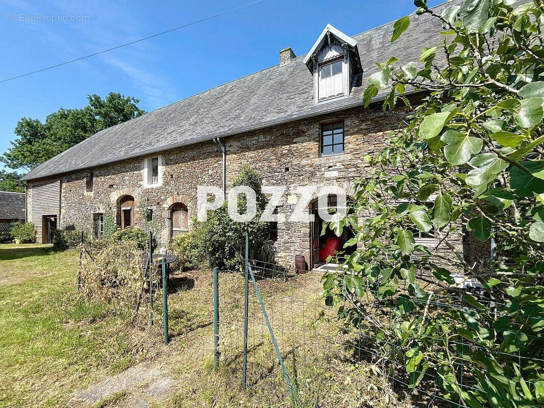 NOUVEAU à vendre Propriété comprenant deux maisons à  SAINT-EBREMOND-DE-BONFOSSÉ - photo 4