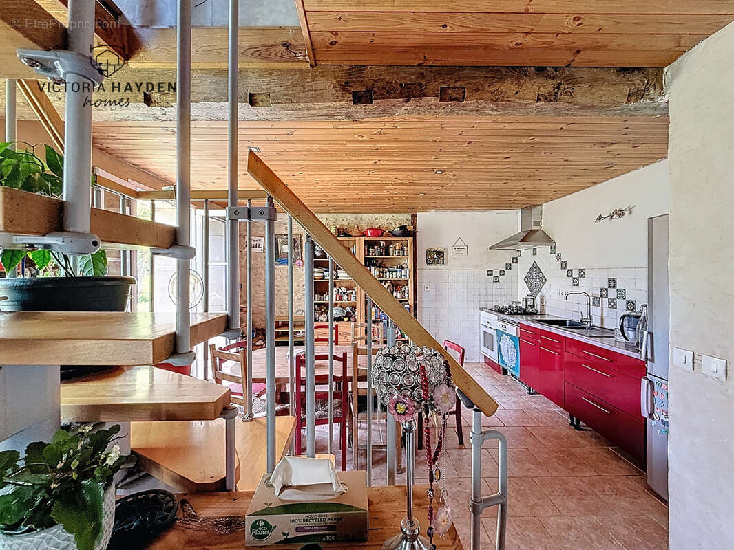 Maison à LACOMMANDE