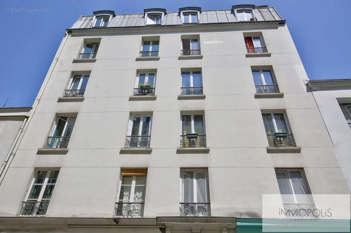 Appartement à PARIS-18E