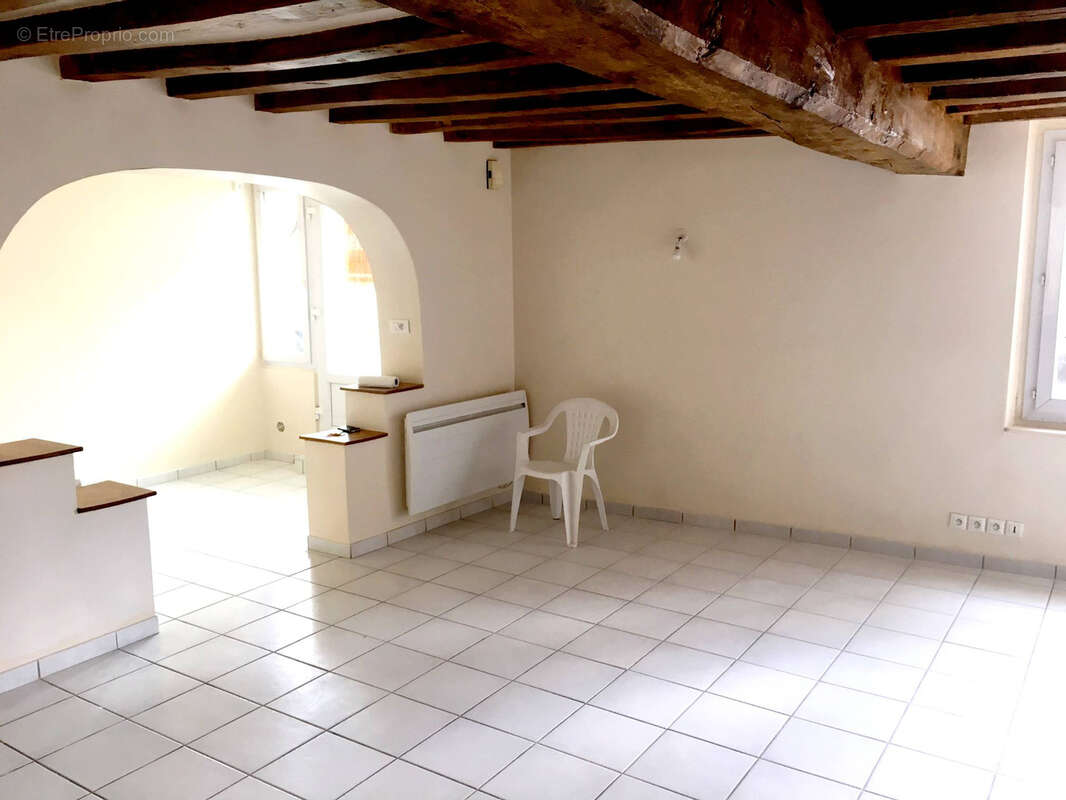 Appartement à CORNE