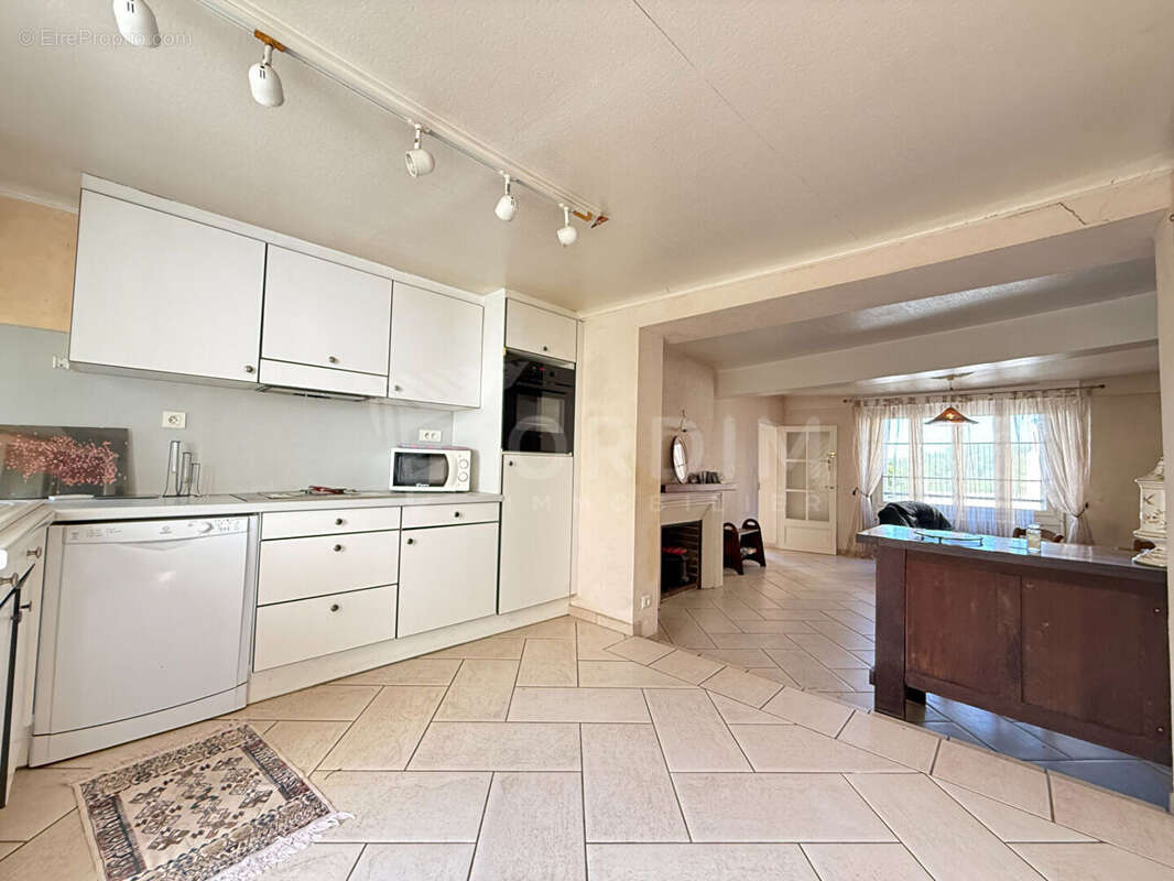 Maison à BONNY-SUR-LOIRE