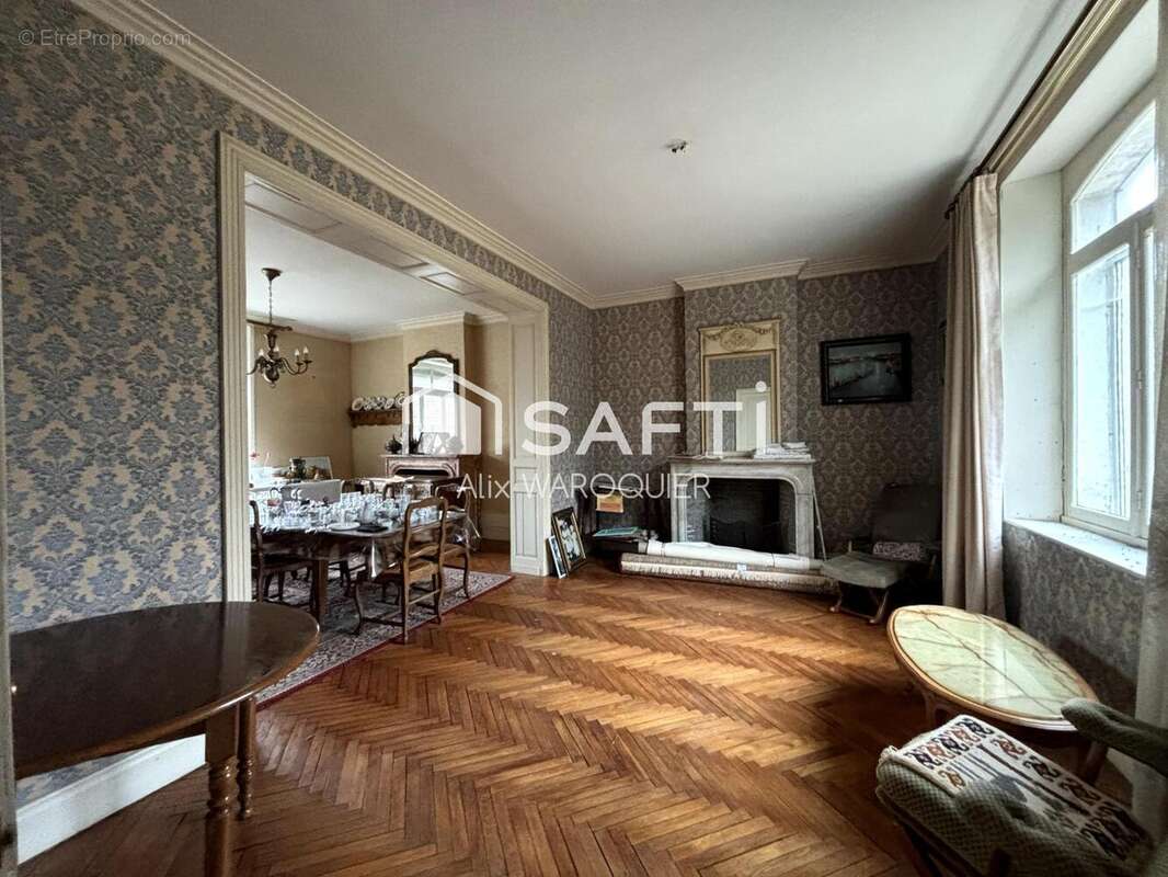 Maison 240 m² à Fins  - photo 3