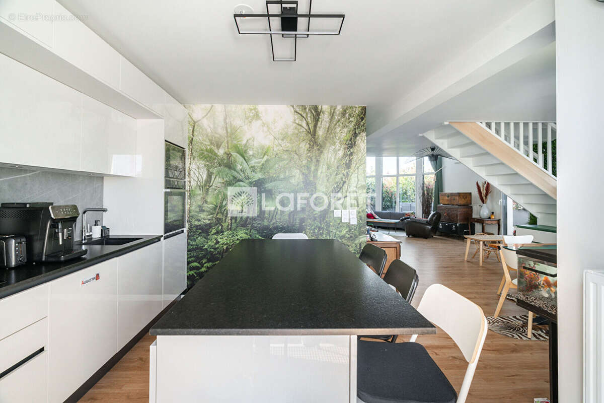 Appartement à COLOMBES