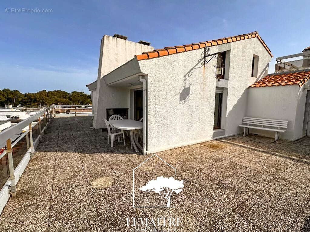 Appartement à LES MATHES