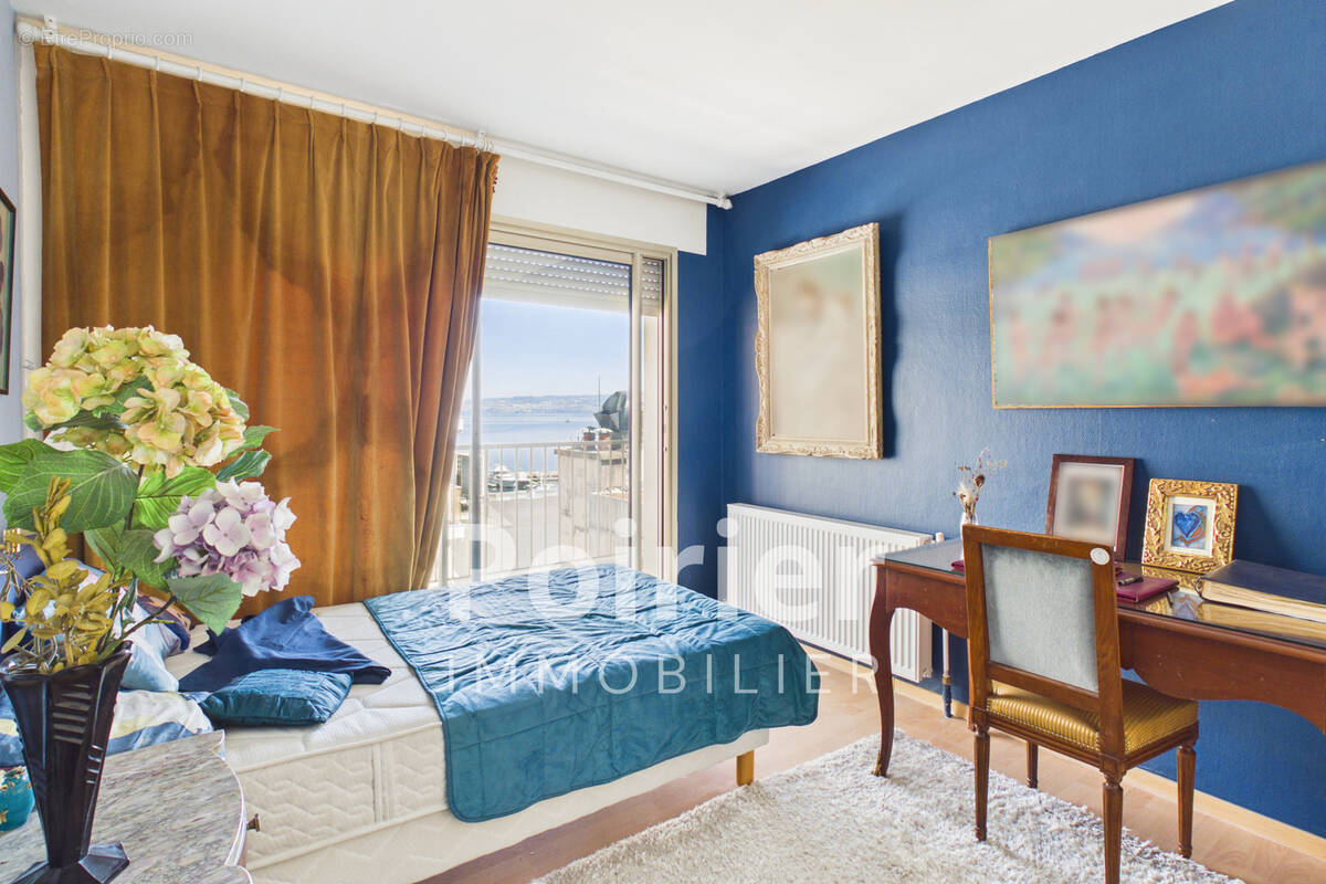 Appartement à EVIAN-LES-BAINS
