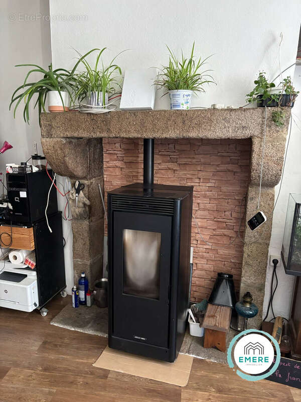 Maison à SAINT-AUBIN-DE-TERREGATTE