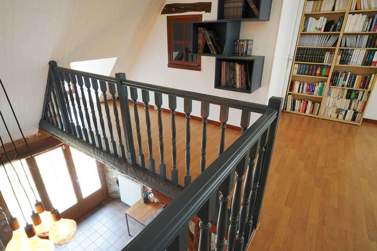 Maison à SAINT-MAURICE-MONTCOURONNE