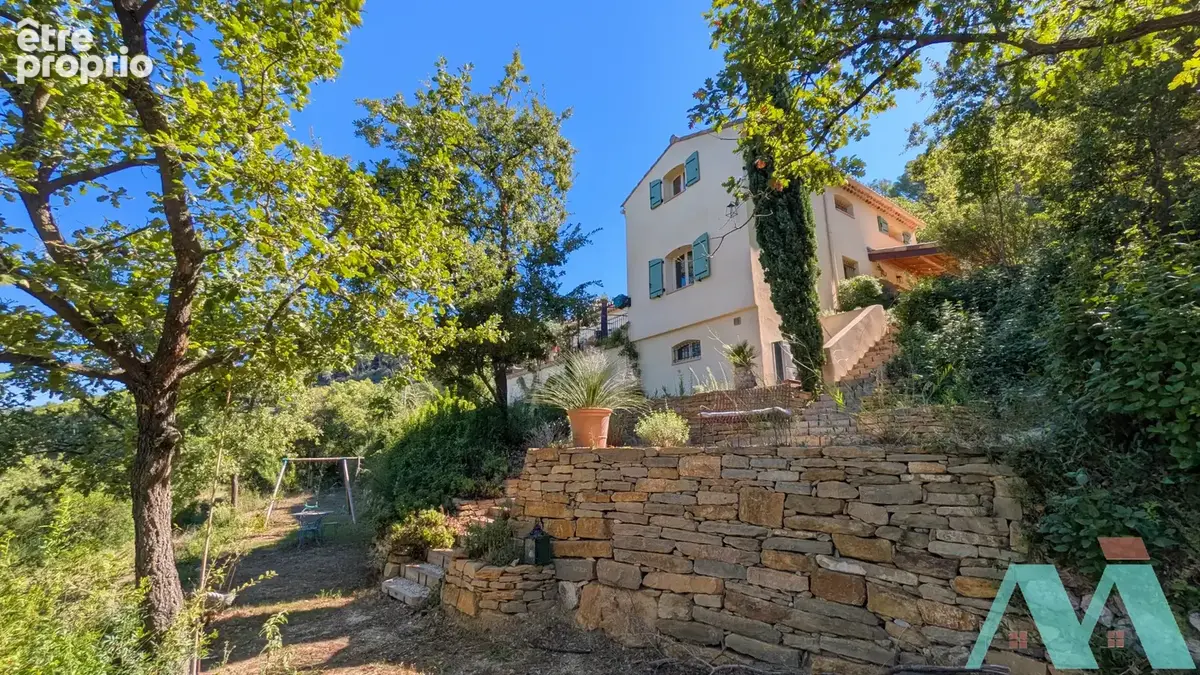 Maison rénovée 5 pièces 180m2 sur terrain 8700m2 en Provence - photo 25