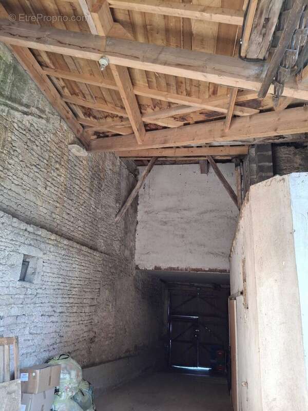 Maison à CHAMPAGNE-MOUTON