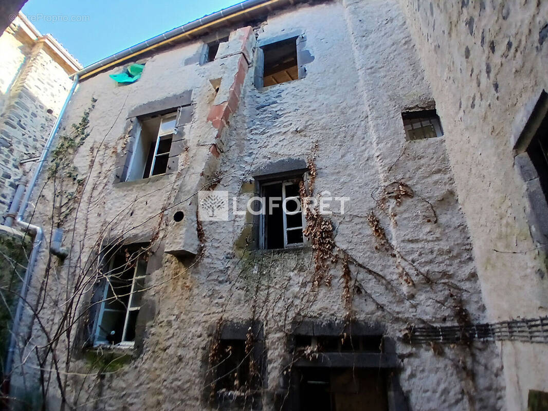 Appartement à SAINT-FLOUR