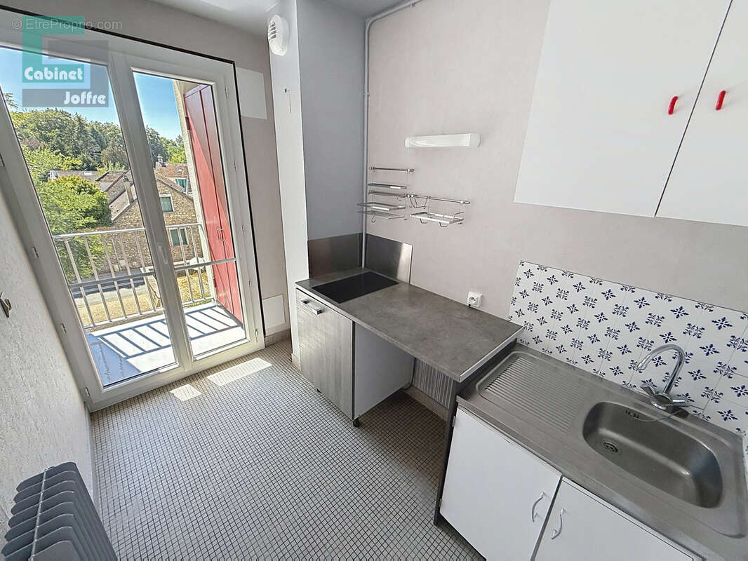 appartement T1 de 27,93 m2 - Parking / Cave / Ascenceur - photo 5