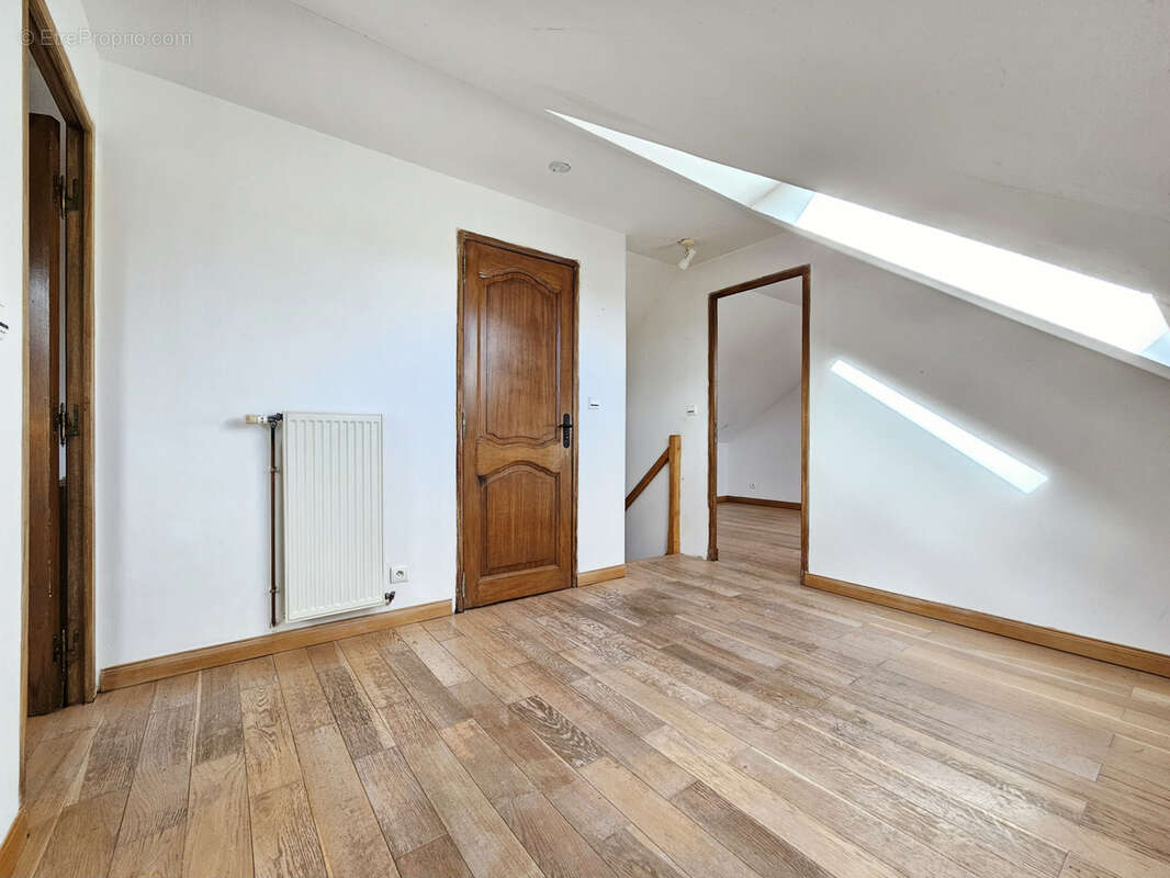 Maison à BRUAY-LA-BUISSIERE